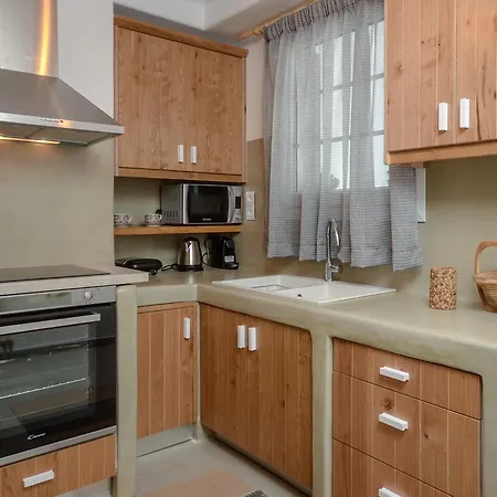 Flora's With Plunge Pool Semesterbostad *