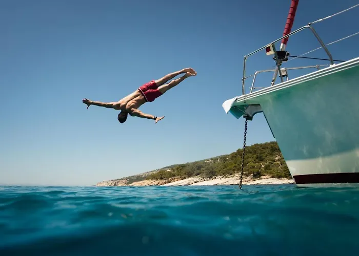 Hébergement de vacances Flora's With Plunge Pool Agkidia