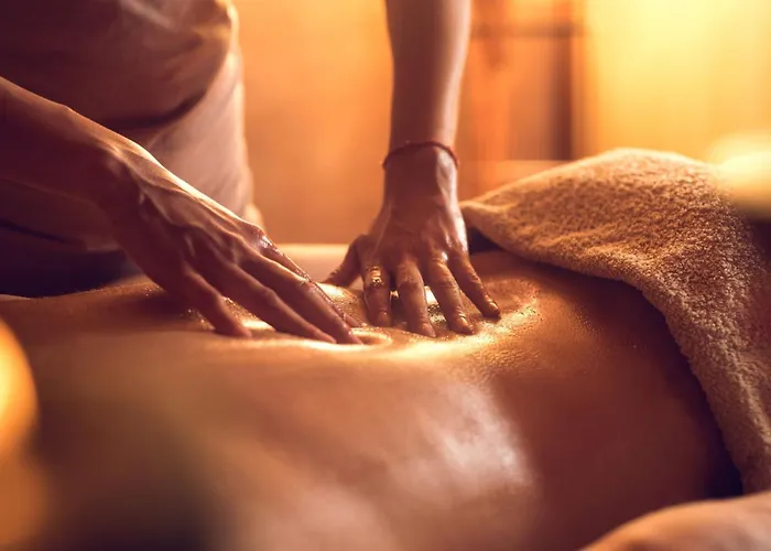 Flora's With Plunge Pool Hébergement de vacances Agkidia