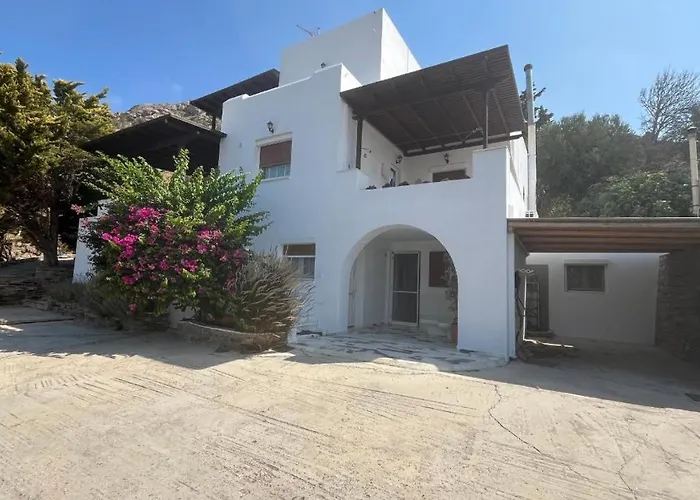 Hébergement de vacances Flora's With Plunge Pool