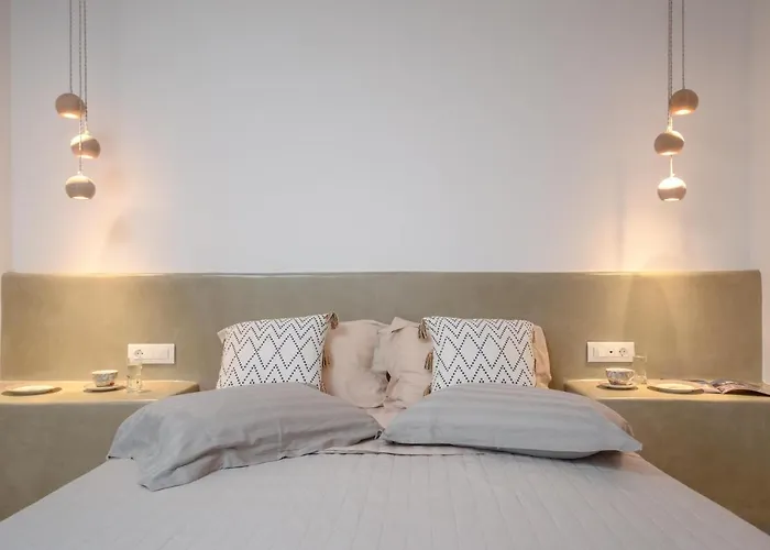 Hébergement de vacances Flora's With Plunge Pool Agkidia