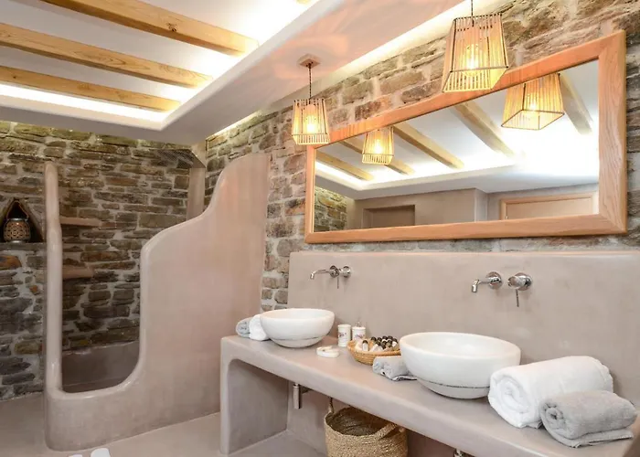 Hébergement de vacances Flora's With Plunge Pool Agkidia