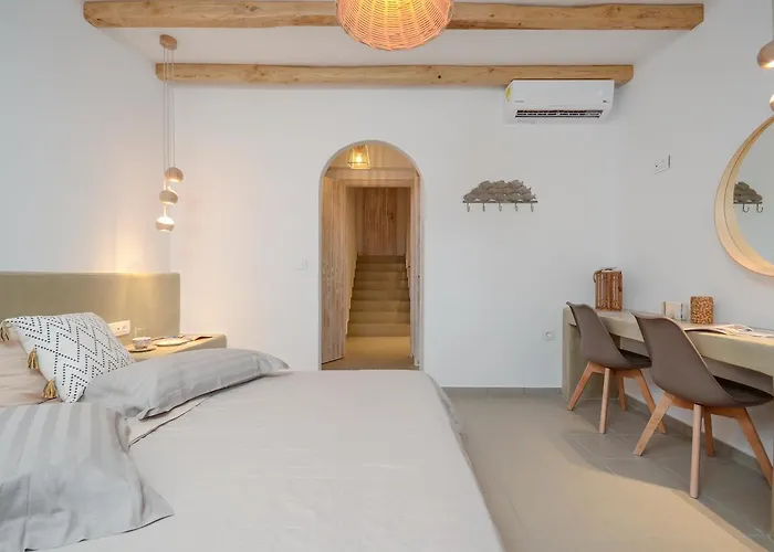 Hébergement de vacances Flora's With Plunge Pool *