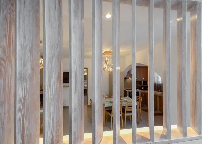 Hébergement de vacances Flora's With Plunge Pool