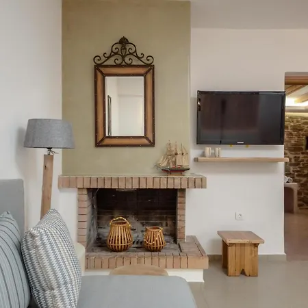 Flora's With Plunge Pool Semesterbostad *