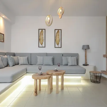 Flora's With Plunge Pool Semesterbostad *