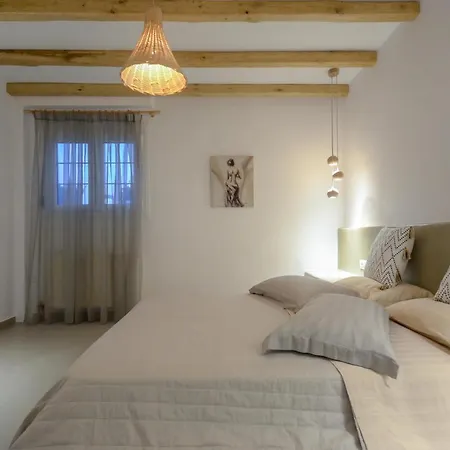 Flora's With Plunge Pool Ferienhaus Agkidia